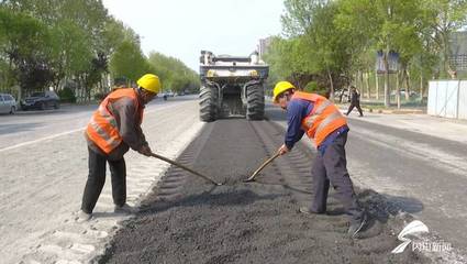 临邑:"发泡沥青"新工艺 道路养护高效节能又环保